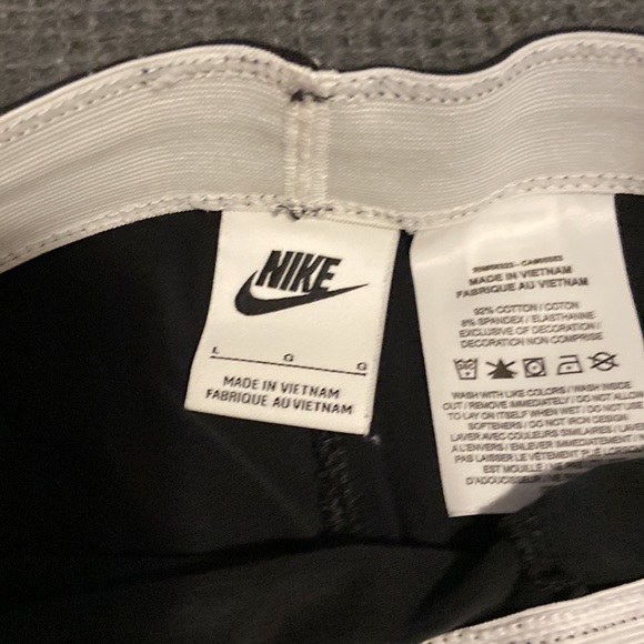 Nike Pink and white logo tights kids large - Picture 4 of 4